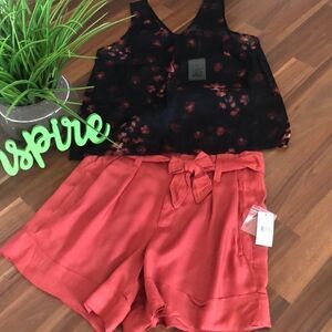 Simply Styled belted paper bag short in coral color